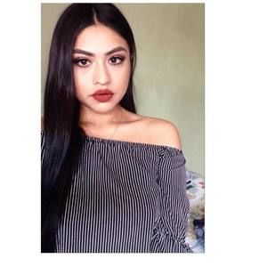 Meet your Posher, Sandra